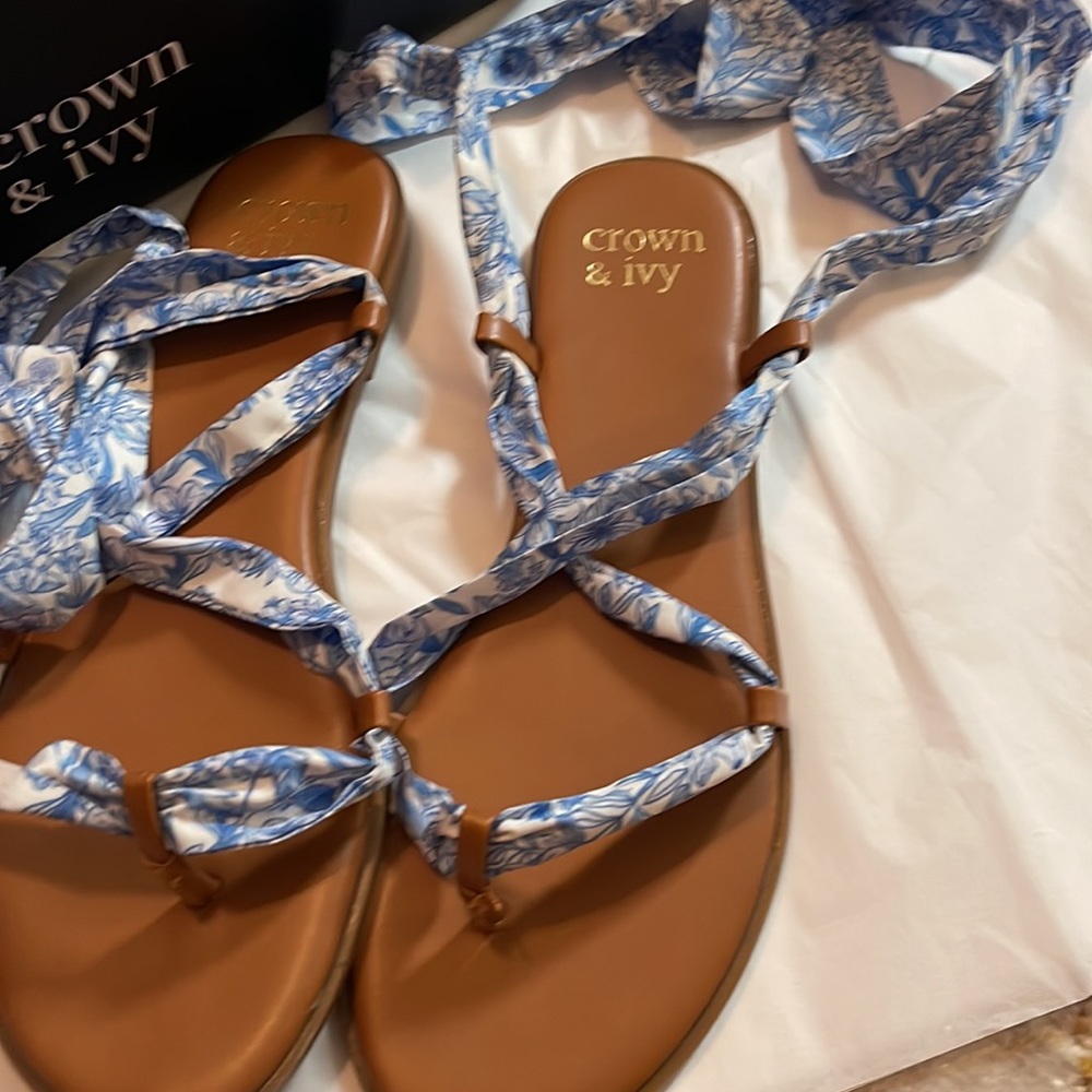 Crown & Ivy lace ups